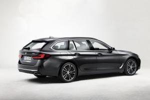BMW 530i Touring Luxury Line 2020 года  (WW)